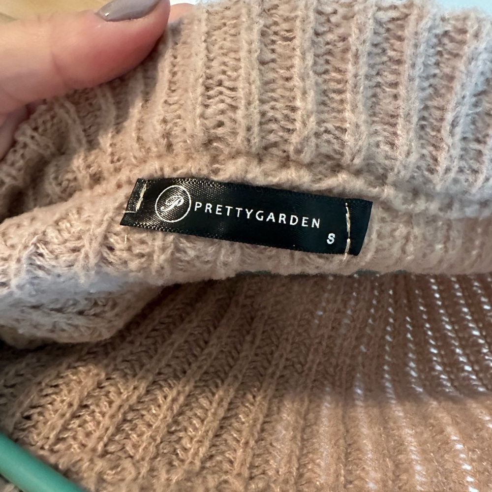 Sweater - Picture 3 of 3